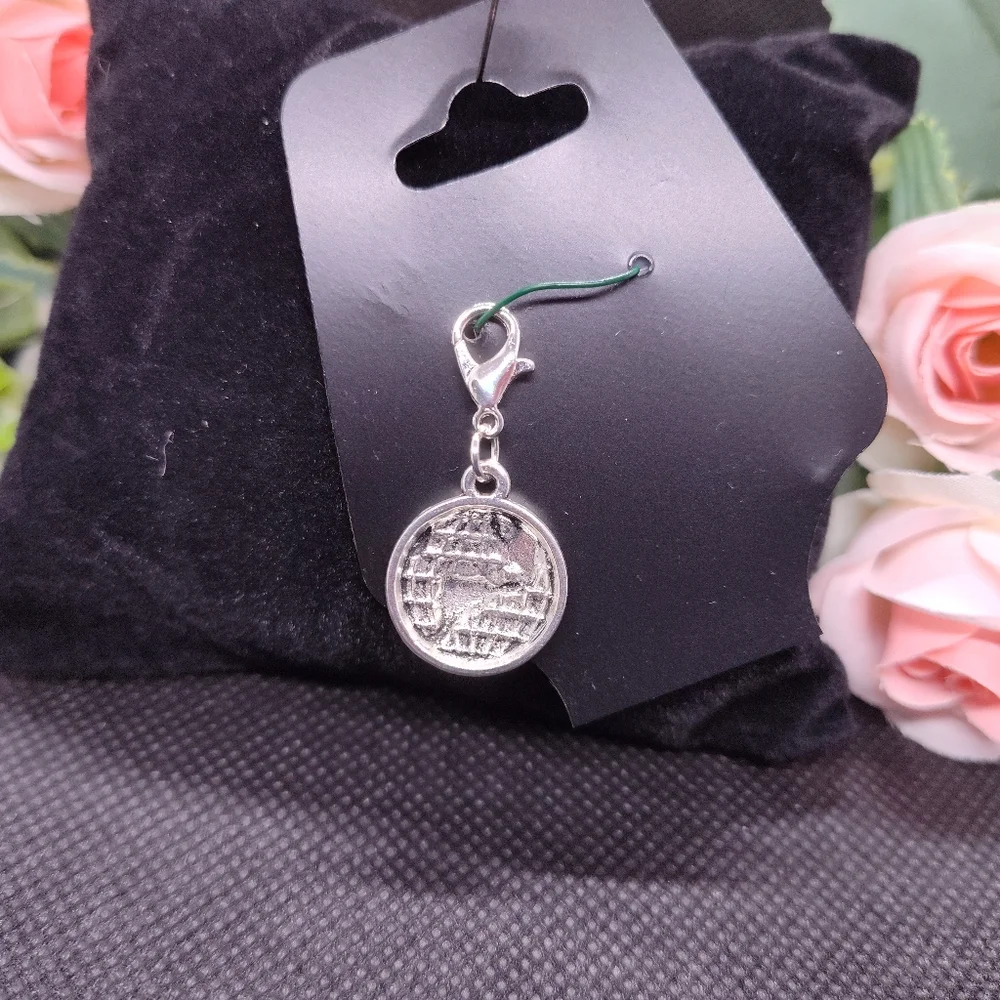 N/A this charm
